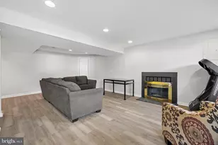 300 Twin Oaks Rd, Linthicum Heights, MD 21090 - Photo 22