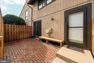 480 West Ct, Glen Burnie, MD 21061 - Photo 2