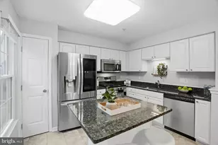 2512 Summers Ridge Dr, Odenton, MD 21113 - Photo 12