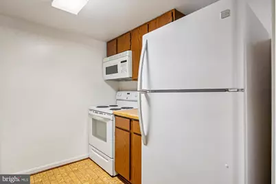 1410 Greendale Court #2-1410, Arnold, MD 21012 - Photo 8