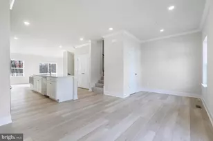 6822 Winterhill Ln, Glen Burnie, MD 21060 - Photo 20