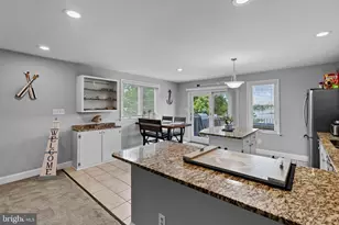 7580 Beach Dr, Pasadena, MD 21122 - Photo 12