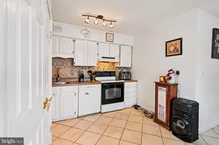 1091 Notley Ct, Pasadena, MD 21122 - Photo 14