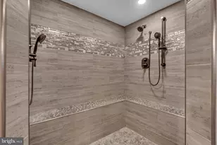 151 Long Point Ct, Pasadena, MD 21122 - Photo 38