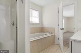 204 Bar Harbor Rd, Pasadena, MD 21122 - Photo 24