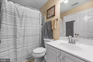 8003 Foxgreen Ct, Glen Burnie, MD 21061 - Photo 28
