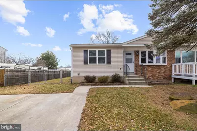 905 220th Street, Pasadena, MD 21122 - Photo 2