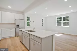 900 Walnut Ave, North Beach, MD 20714 - Photo 14