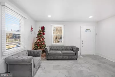 310 Townsend Avenue, Baltimore, MD 21225 - Photo 6