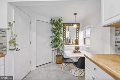 310 Townsend Avenue, Baltimore, MD 21225 - Photo 10