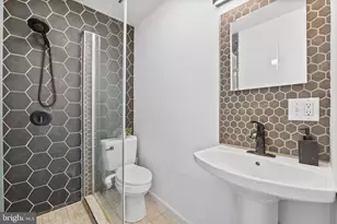 310 Townsend Ave, Baltimore, MD 21225 - Photo 16