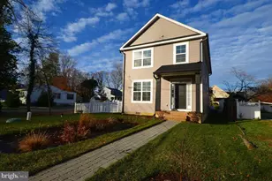 3541 Oak Dr, Edgewater, MD 21037 - Photo 1