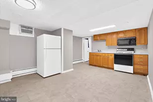 8421 Spring Rd, Pasadena, MD 21122 - Photo 20