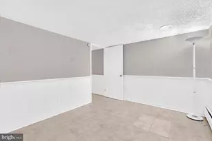 8421 Spring Rd, Pasadena, MD 21122 - Photo 24