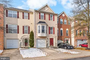 2552 Blue Water Blvd, Odenton, MD 21113 - Photo 2