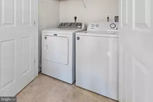 2552 Blue Water Blvd, Odenton, MD 21113 - Photo 24