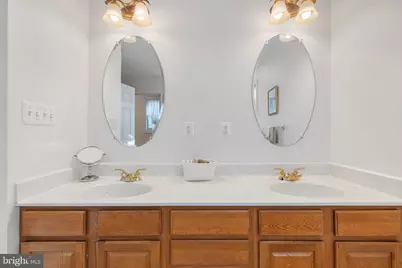 518 N Old Hammonds Ferry Road, Linthicum Heights, MD 21090 - Photo 32