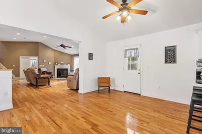 518 N Old Hammonds Ferry Road, Linthicum Heights, MD 21090 - Photo 14