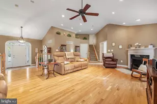 518 N Old Hammonds Ferry Rd, Linthicum Heights, MD 21090 - Photo 8