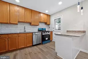 8210 Tomlinson Ct, Severn, MD 21144 - Photo 2