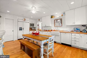 3728 Bay Dr, Edgewater, MD 21037 - Photo 16