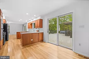 2023 Huntcliff Dr, Gambrills, MD 21054 - Photo 8