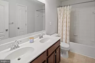 7530 Stonehouse Run Dr, Glen Burnie, MD 21060 - Photo 20