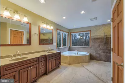 7715 Paradise Beach Road, Pasadena, MD 21122 - Photo 32