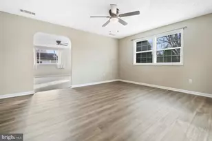 137 Arundel Rd, Pasadena, MD 21122 - Photo 6