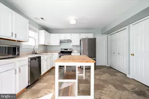 3587 Loch Haven Dr, Edgewater, MD 21037 - Photo 10