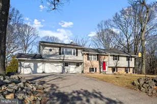 876 Shore Acres Rd, Arnold, MD 21012 - Photo 2