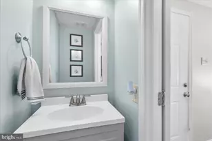 2447 Bolton Ln, Crofton, MD 21114 - Photo 6