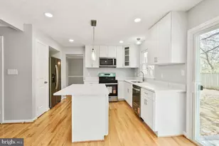 7802 Shallowbrook Ct, Severn, MD 21144 - Photo 8