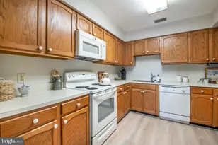 992 Riversedge Cir, Annapolis, MD 21401 - Photo 18