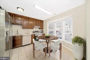 1483 Chatham Ct, Crofton, MD 21114 - Photo 4