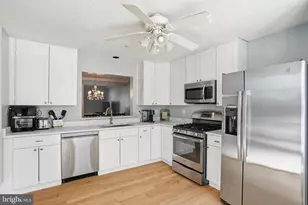 2604 Tallwind Ct, Crofton, MD 21114 - Photo 6