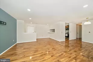 208 Water Fountain Ct, Glen Burnie, MD 21060 - Photo 4