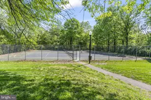208 Water Fountain Ct, Glen Burnie, MD 21060 - Photo 24