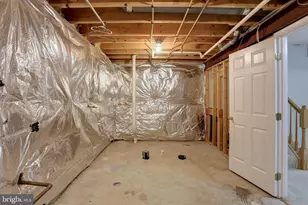 207 Foxmanor Ln, Glen Burnie, MD 21061 - Photo 20