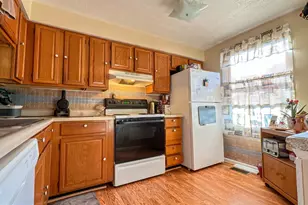 8080 Wolsey Ct, Pasadena, MD 21122 - Photo 12