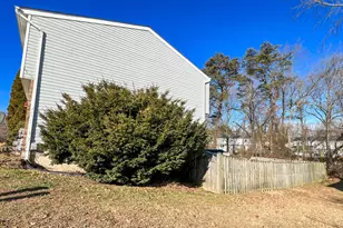 8080 Wolsey Ct, Pasadena, MD 21122 - Photo 8