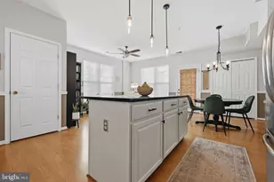 38 Harbour Heights Dr, Annapolis, MD 21401 - Photo 12