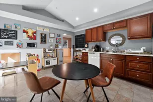 7819 Bertha Rd, Pasadena, MD 21122 - Photo 8