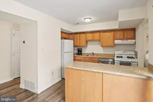 6419 Lamplighter Ridge, Glen Burnie, MD 21061 - Photo 8