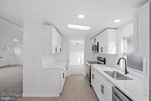 402 Boones Dr, Lothian, MD 20711 - Photo 8