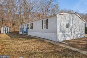 402 Boones Dr, Lothian, MD 20711 - Photo 1