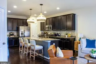 1004 Edenberry Wy, Glen Burnie, MD 21060 - Photo 4