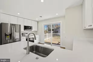 1546 Ridgely Dr, Edgewater, MD 21037 - Photo 16