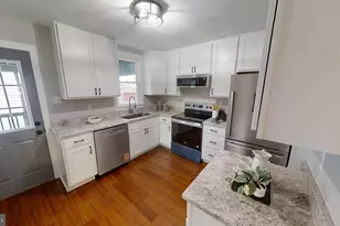 308 Holy Cross Rd, Baltimore, MD 21225 - Photo 4