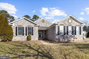 614 N Shore Dr, Glen Burnie, MD 21060 - Photo 4